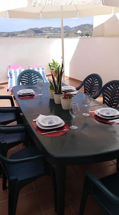 Apartamento ALAZAN a 50 metro de la playa Torrox Exterior foto